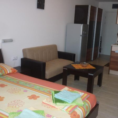 Ganozliev'S Apartments In Kavatsi Area Sosopol Exterior foto